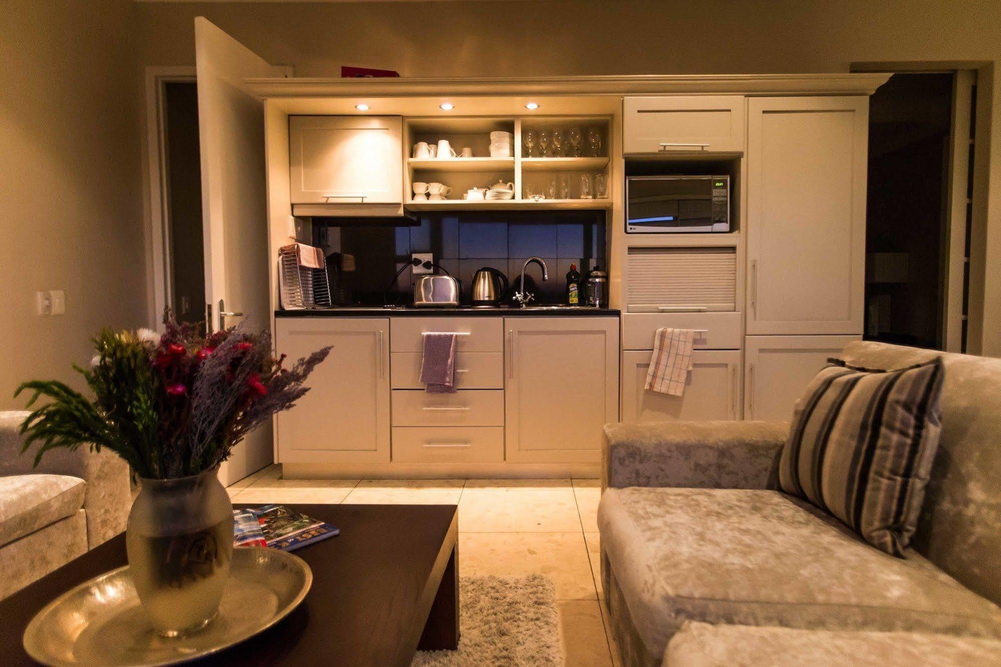 Seasonsfind - The Bay Appartement Kaapstad Buitenkant foto